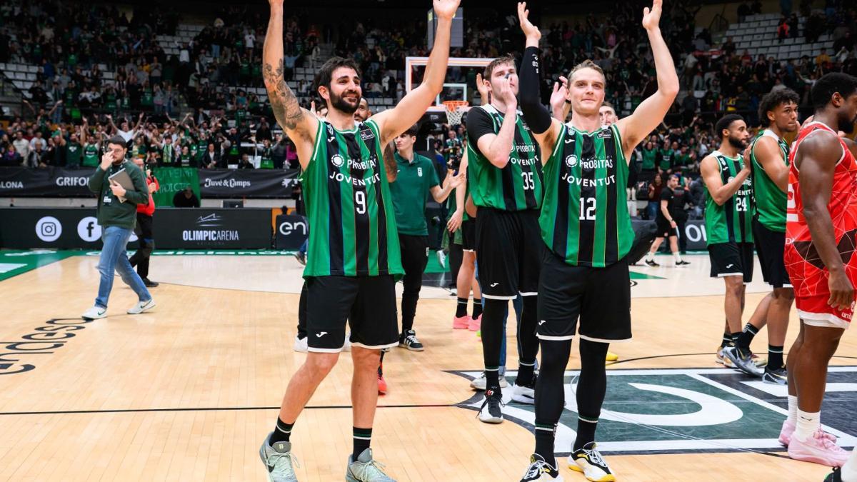 El Joventut celebra el trriunfo ante el BAXI