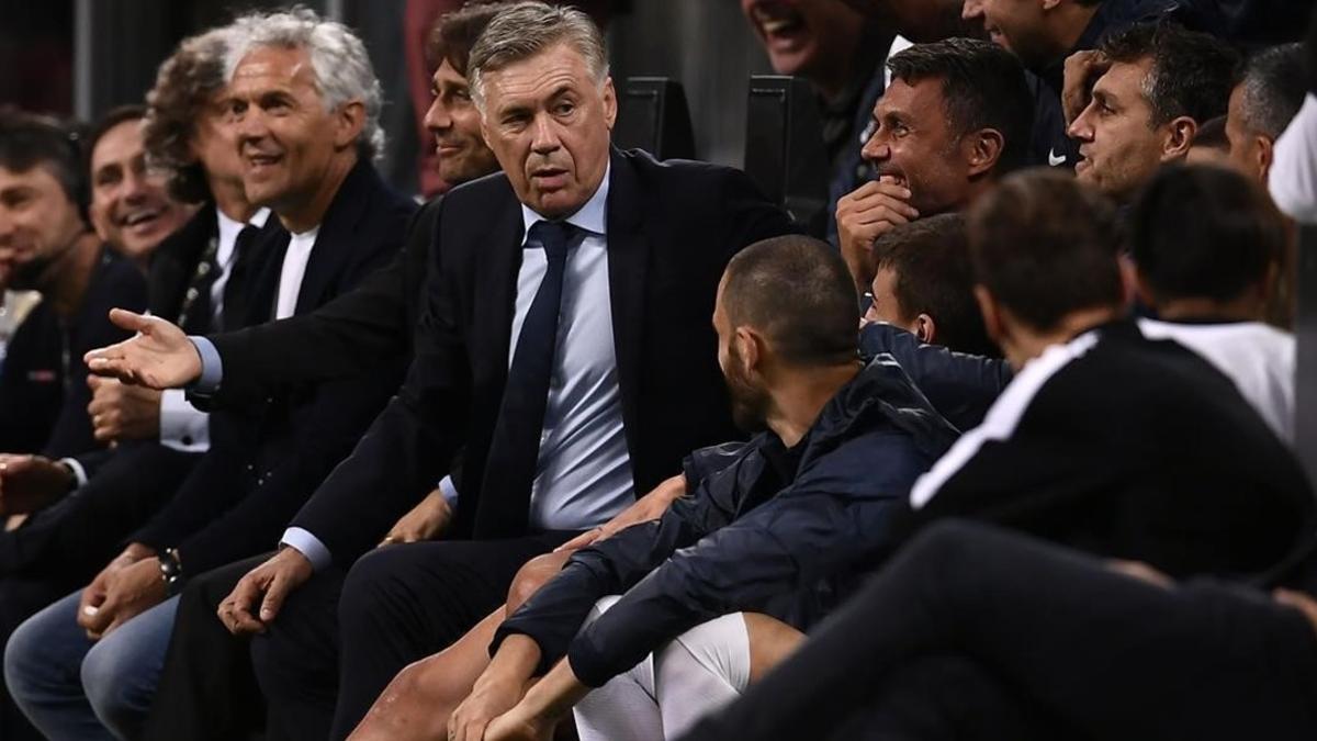 Carlo Ancelotti, en un partido benéfico en Milán.