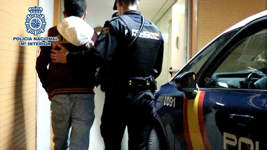 Dos detenidos con 51 teléfonos móviles robados durante el Carnaval en Alicante