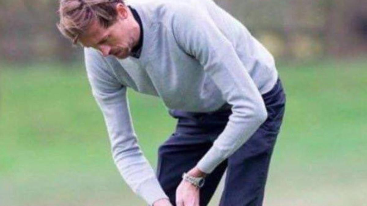Peter Crouch se hace viral jugando a golf