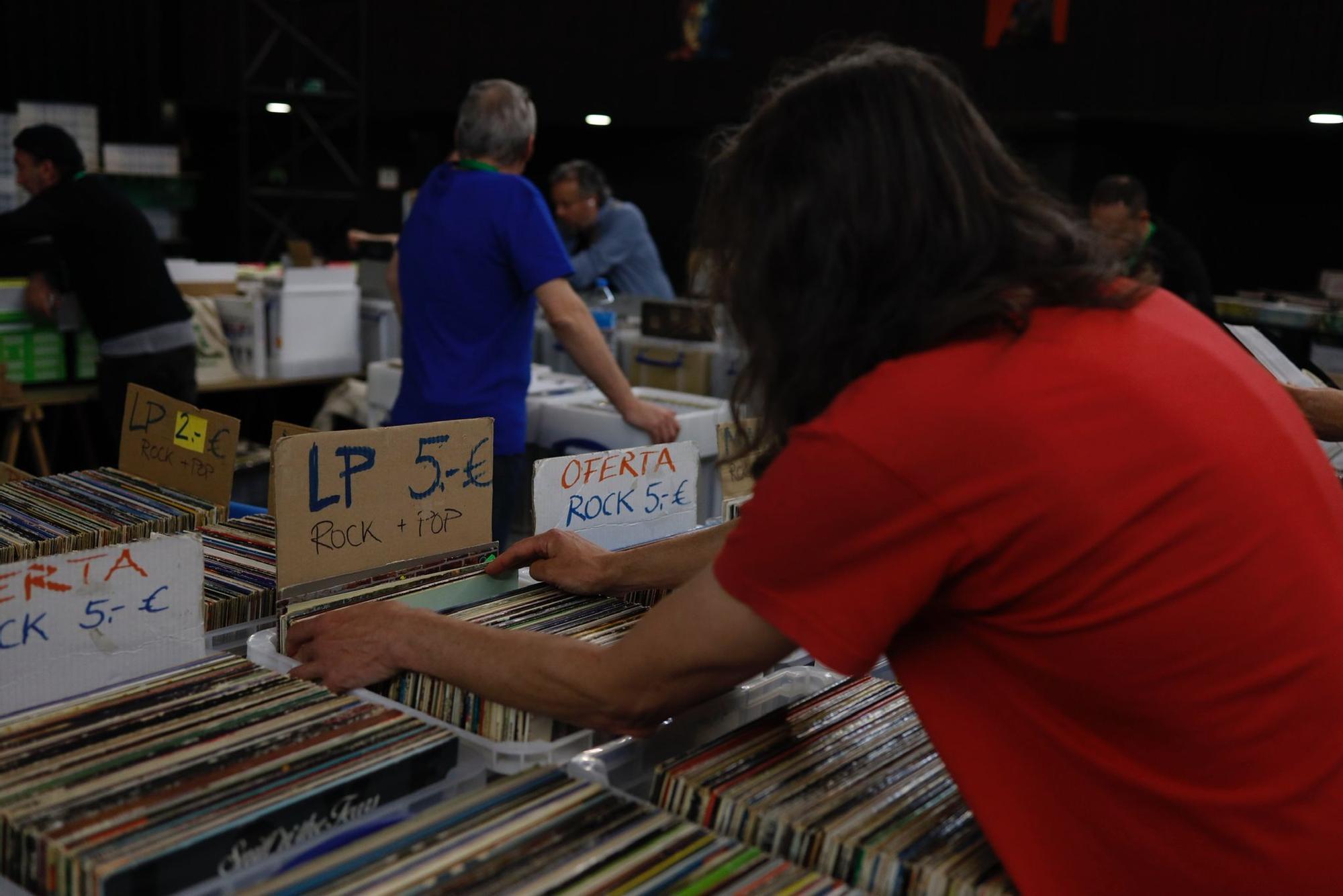 La Feria del Coleccionismo Musical reúne a los amantes del mundo discográfico