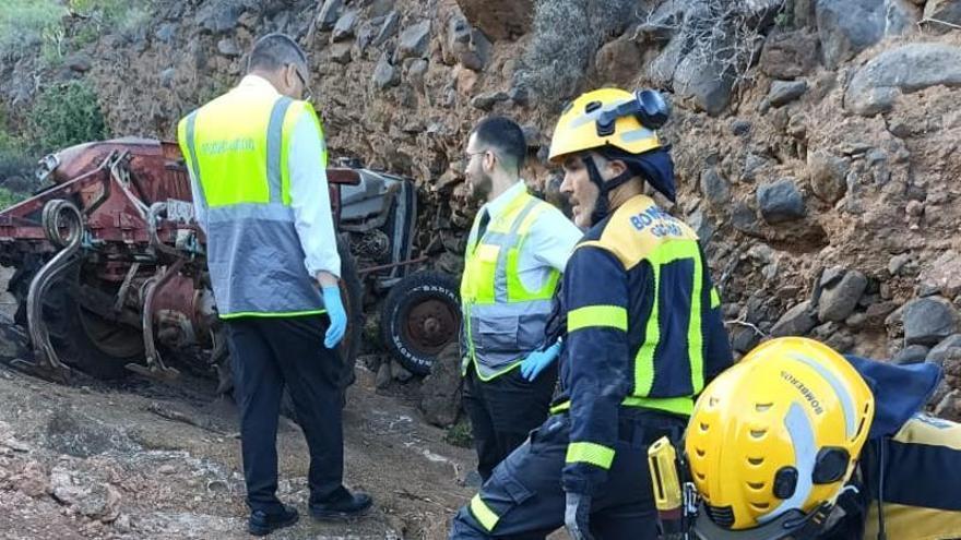 Estado en que quedó el tractor que conducía el fallecido.