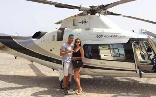 Cristiano Ronaldo y su novia, tras dar un paseo en helicóptero
