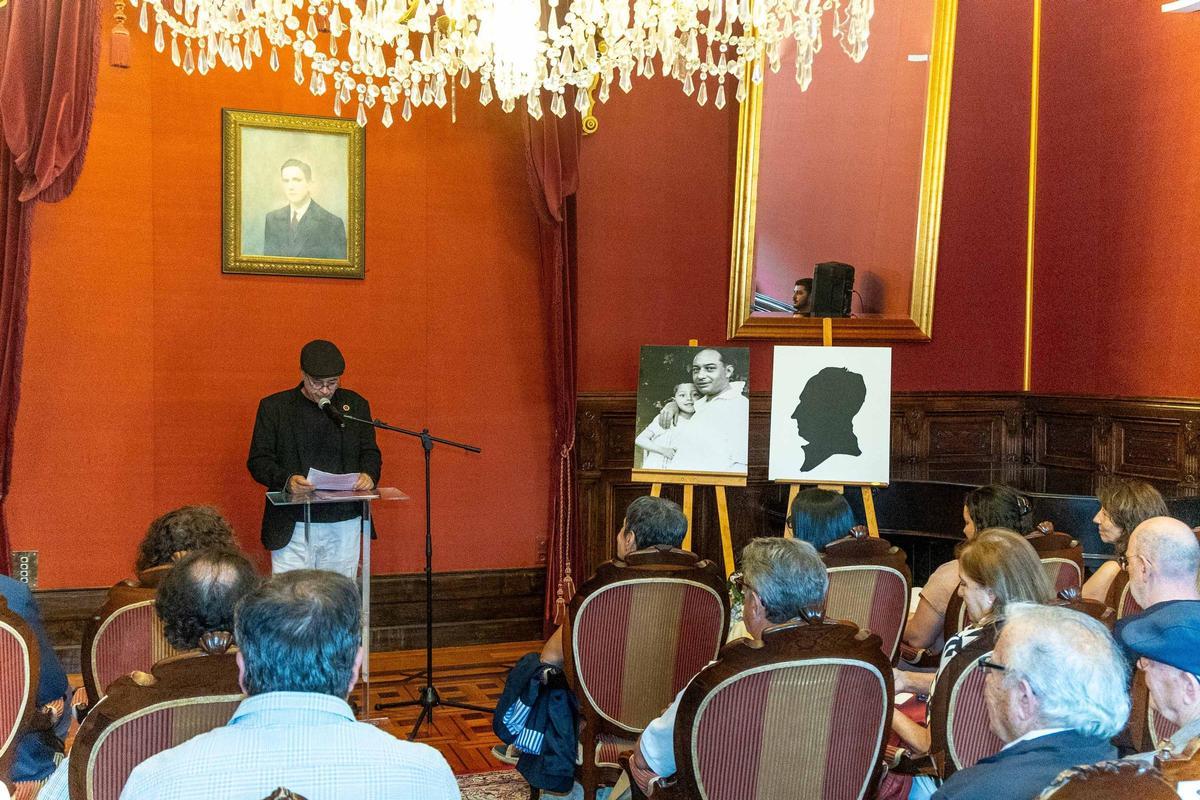Ánxel Casal continúa a «romper o silencio»