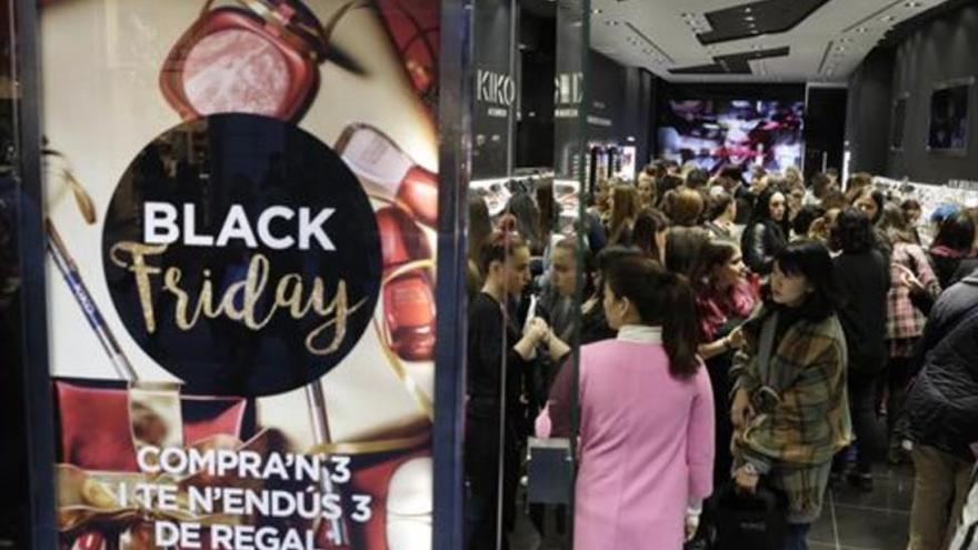 Los españoles gastarán una media de entre 50 y 150 euros en el &#039;Black Friday&#039;