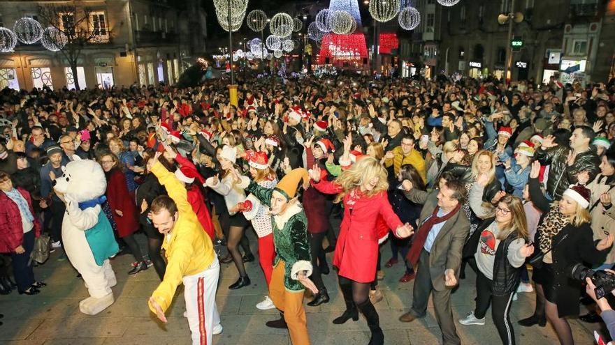 Participantes en el flashmob de la pasada Navidad. // Marta G. Brea