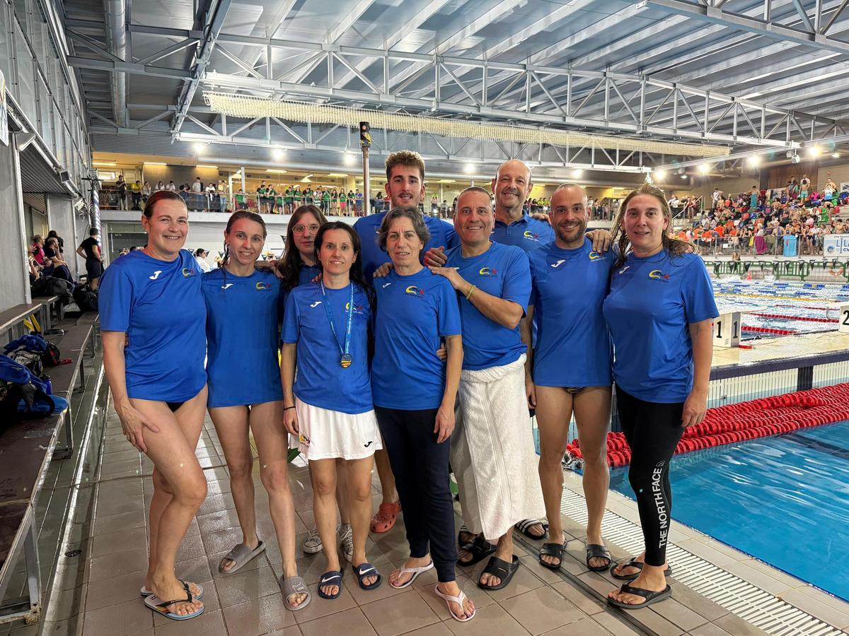 Nadadores del CN Xàtiva en el Campeonato Autonómico Master, en Castelló.