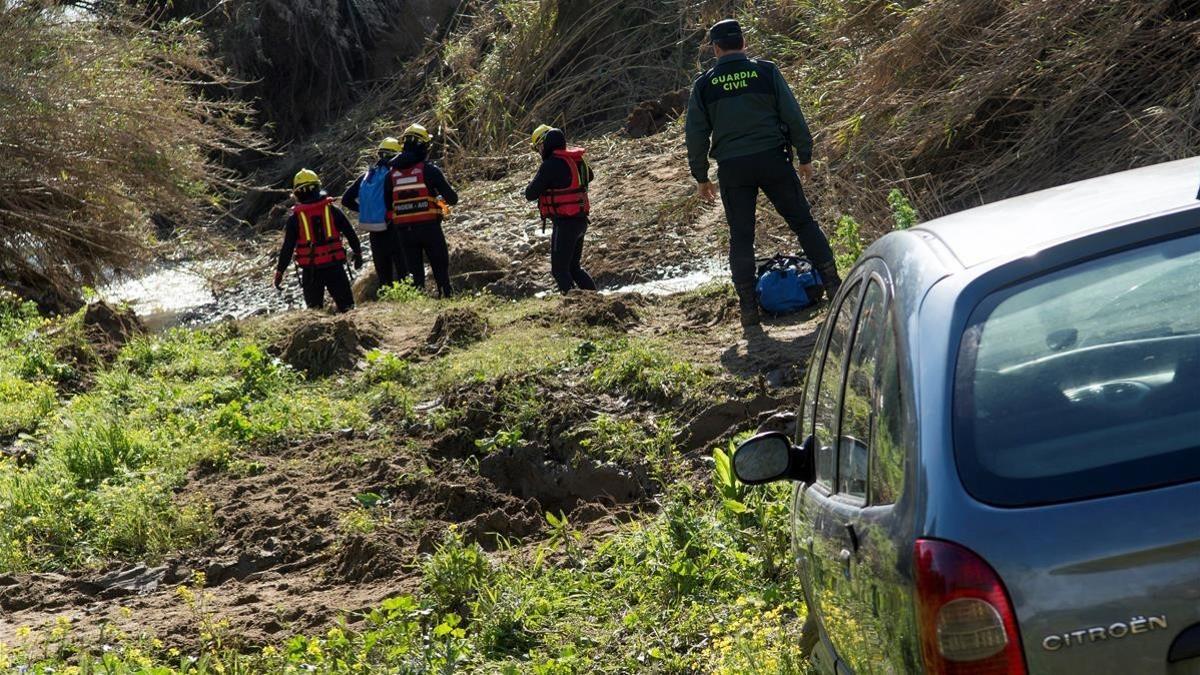 Localizado el cadáver del guardia civil desaparecido en un arroyo de Sevilla