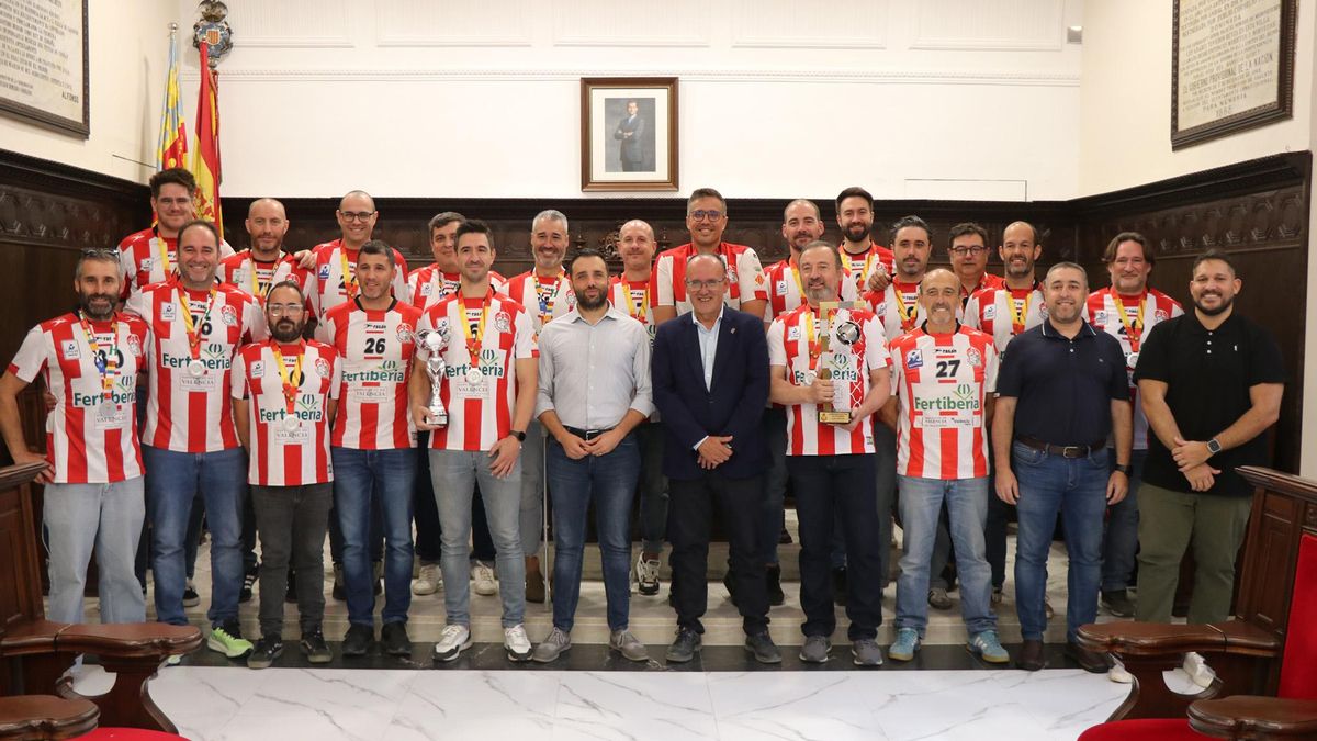 Recepción de los subcampeones en el ayuntamiento.