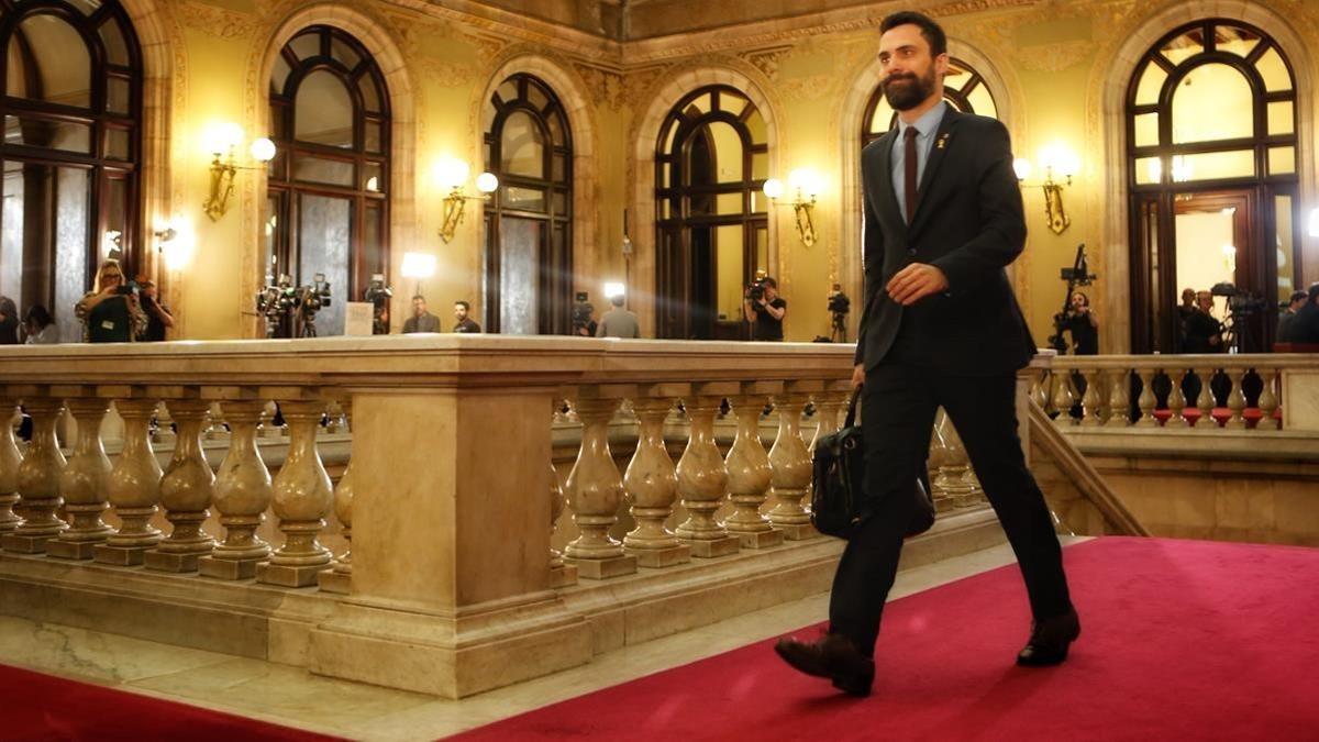 zentauroepp43323889 el president del parlament  roger torrent  entrant al parlam180514100213