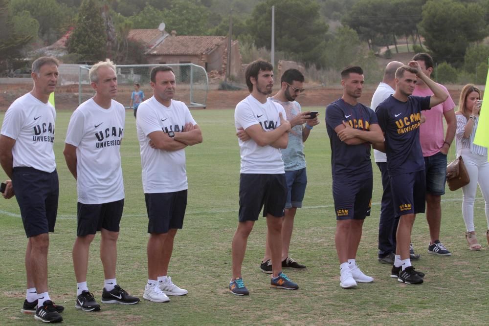 Partido de fútbol amistoso entre FC Cartagena y Mar Menor