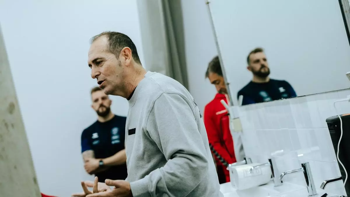Nolasco seguirá al frente del Bada Huesca