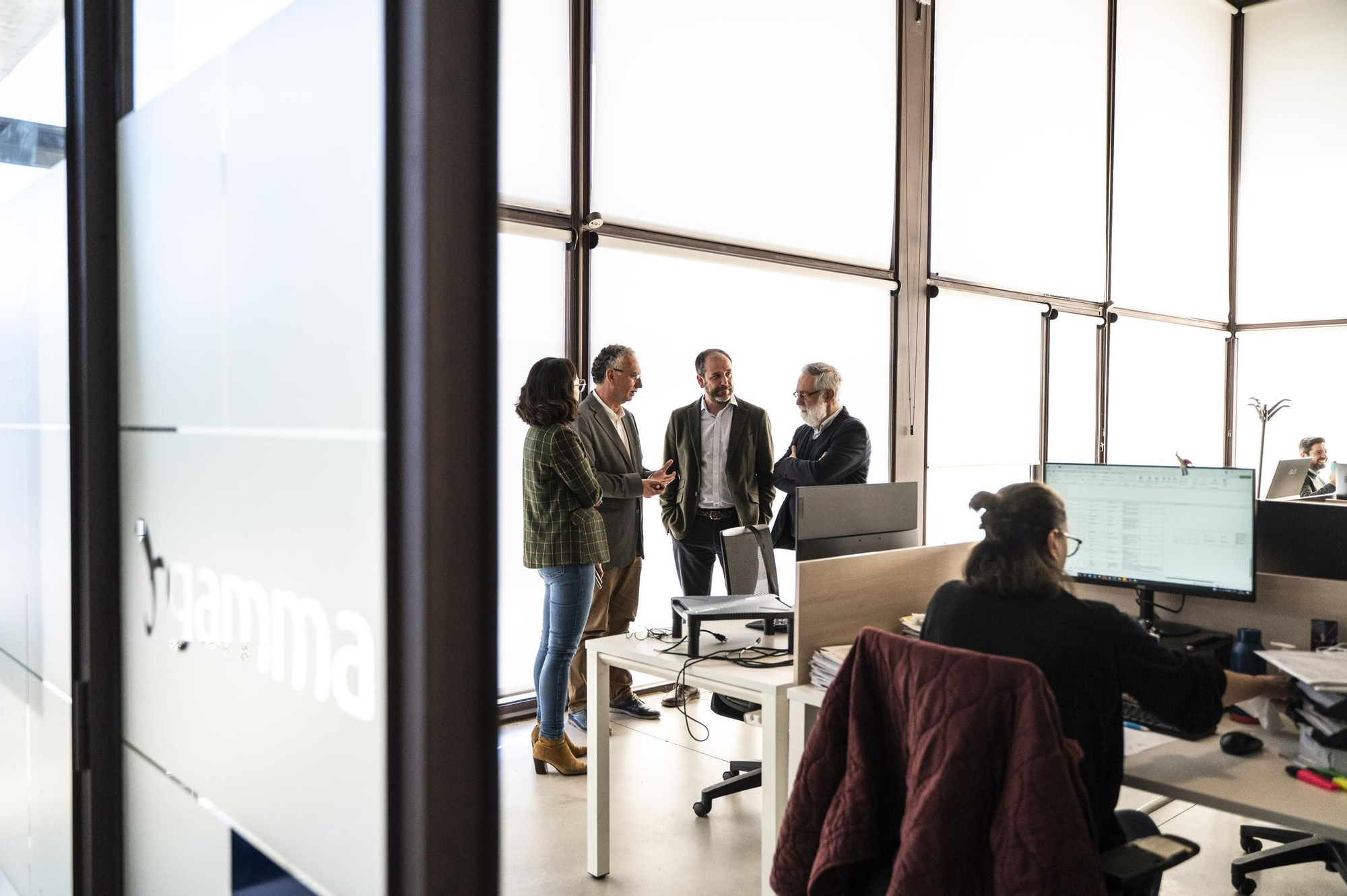 Visita del delegado del Gobierno en Extremadura a la empresa Gamma Solutions