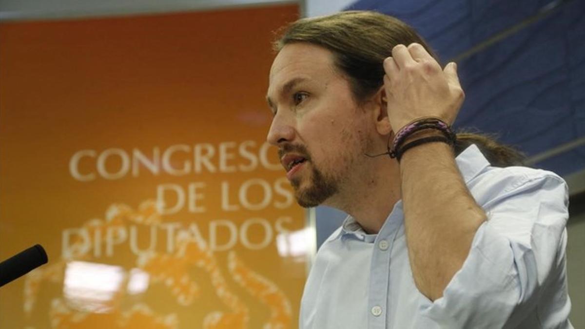 Pablo Iglesias comparece en rueda de prensa en el Congreso este martes.