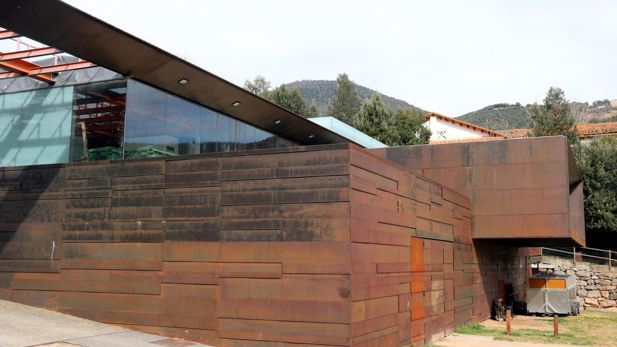 El Centre Cívic de Riudaura, en una imatge de 2019.