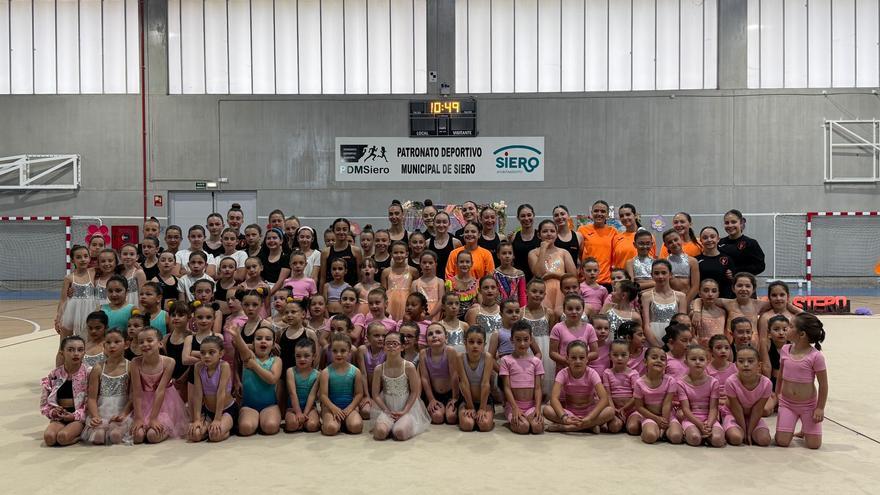 VÍDEO: La gimnasia rítmica de Siero despide el curso con una gala llena de talento y emoción