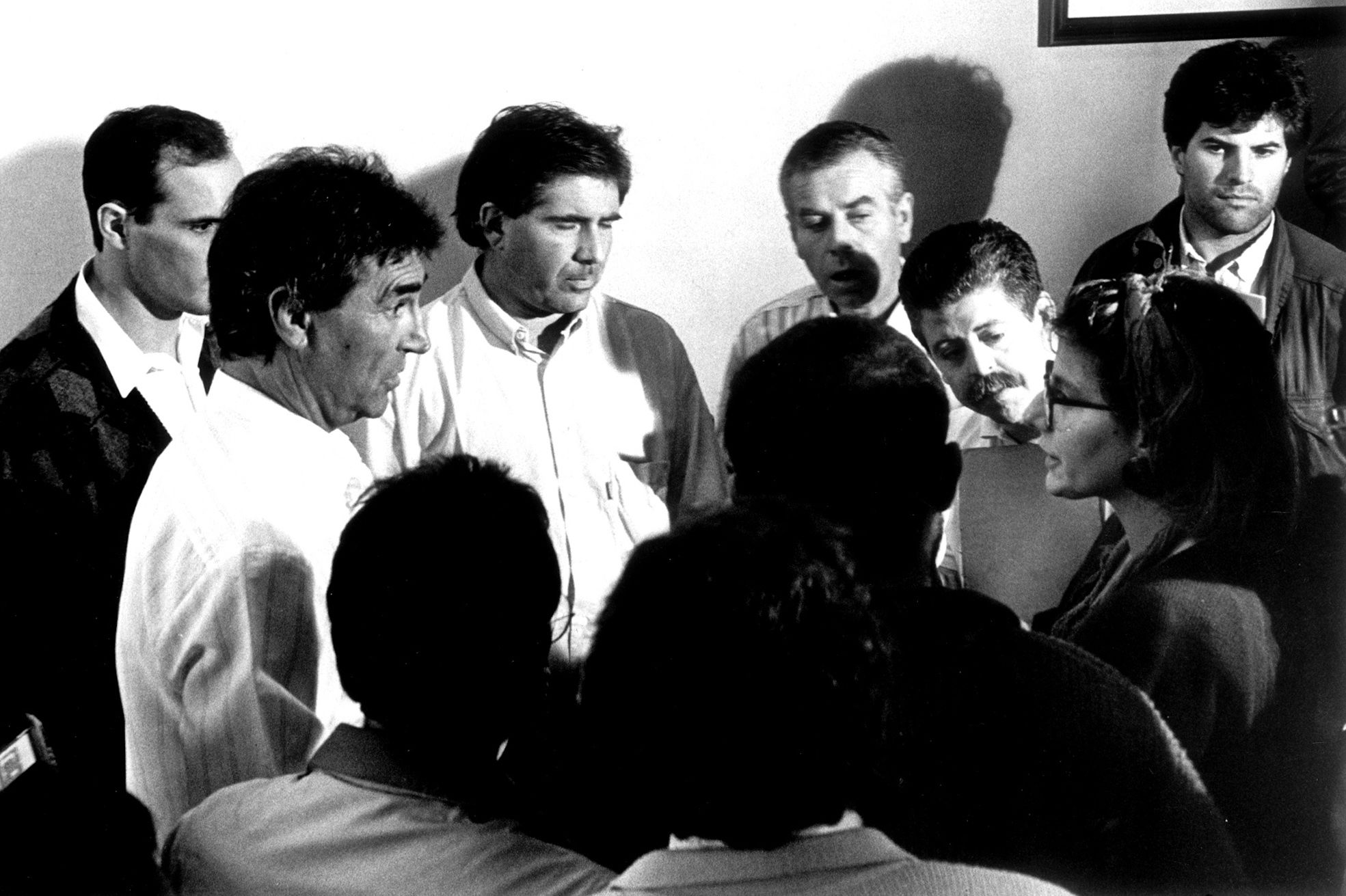 El conflicto de la contribución en Cangas: protestas y un alcalde asediado que no pudo volver a entrar en el Concello