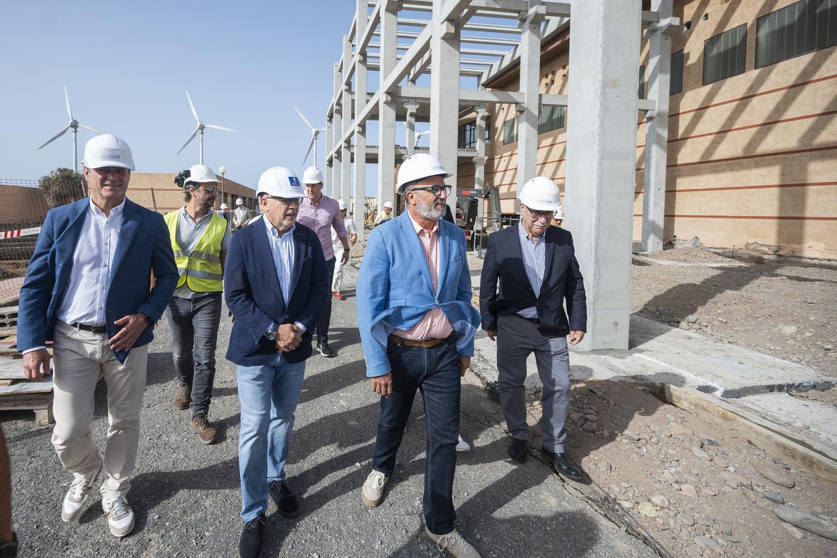 Visita institucional para conocer el estado de avance de las obras en la Planta Desaladora del Sureste.
