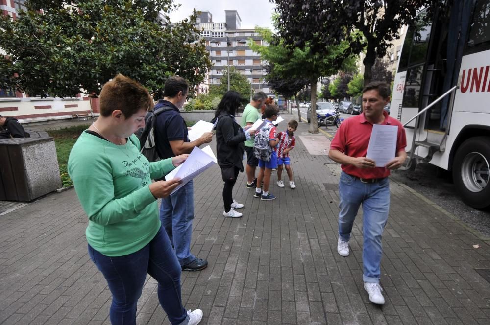 Autobús de donación de sangre y médula ósea