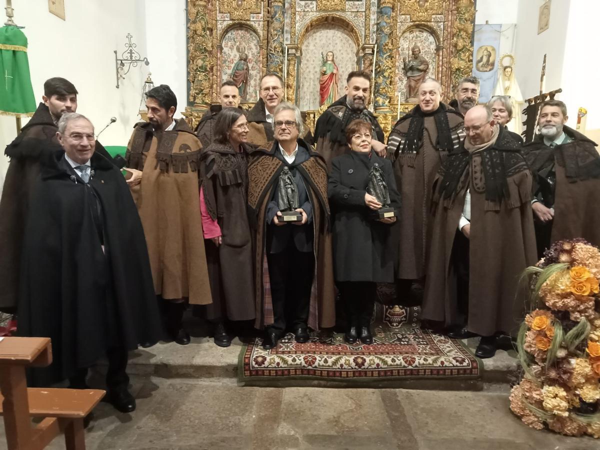 San Vitero exalta la prenda alistana por excelencia en un día de luto