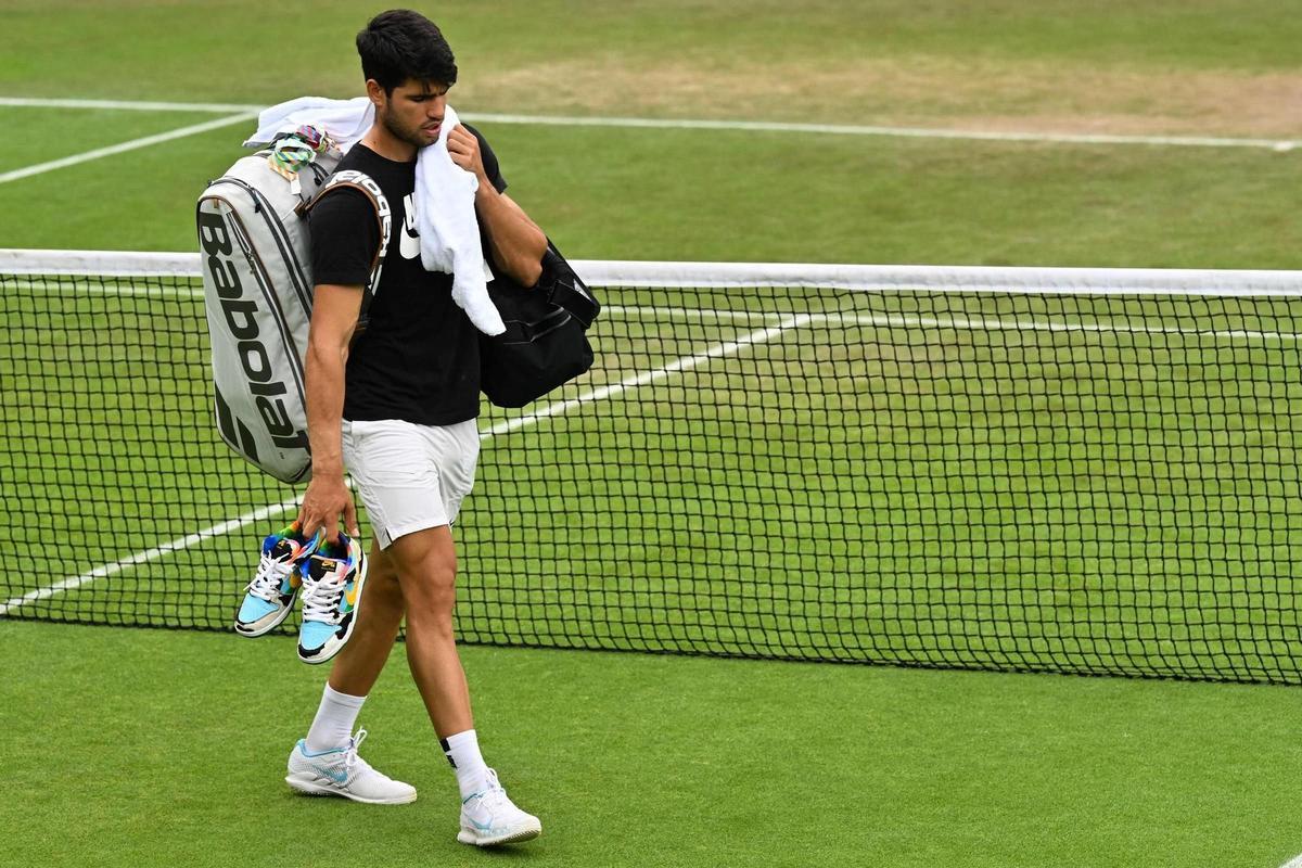 Alcaraz, en un entrenamiento en Wimbledon.