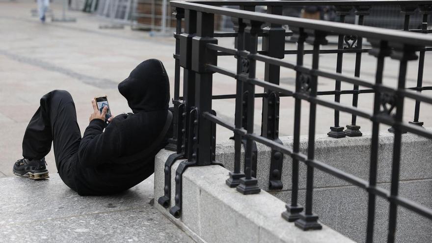 El Gobierno aprueba una estrategia para combatir la soledad no deseada