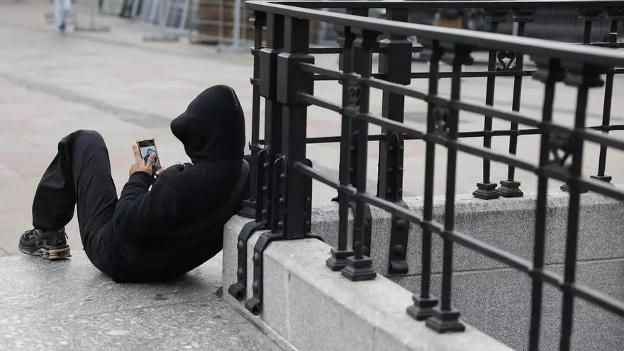 El Gobierno aprueba una estrategia para combatir la soledad no deseada