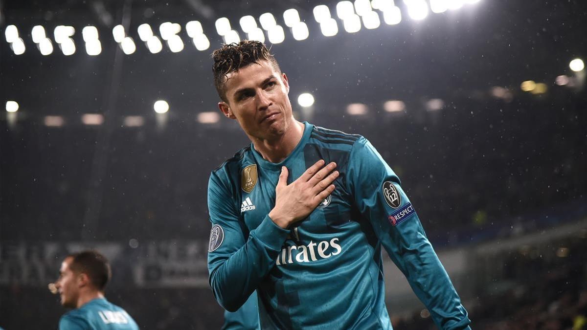 Cristiano Ronaldo celebrando un gol en un partido de cuartos de final de la Champions League