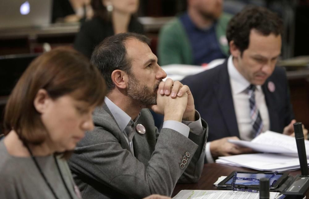 Pleno del Parlament del 5 de abril