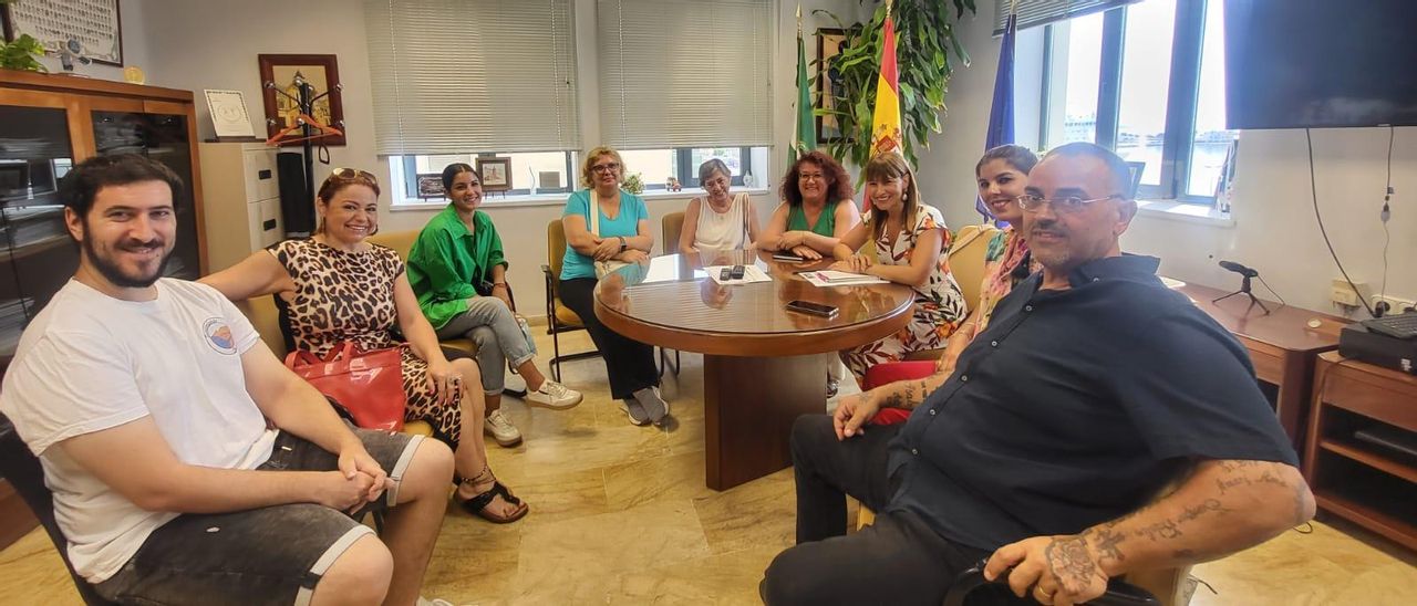 Reunión de Ruth Sarabia con colectivos de reparto de alimentos, el pasado martes.