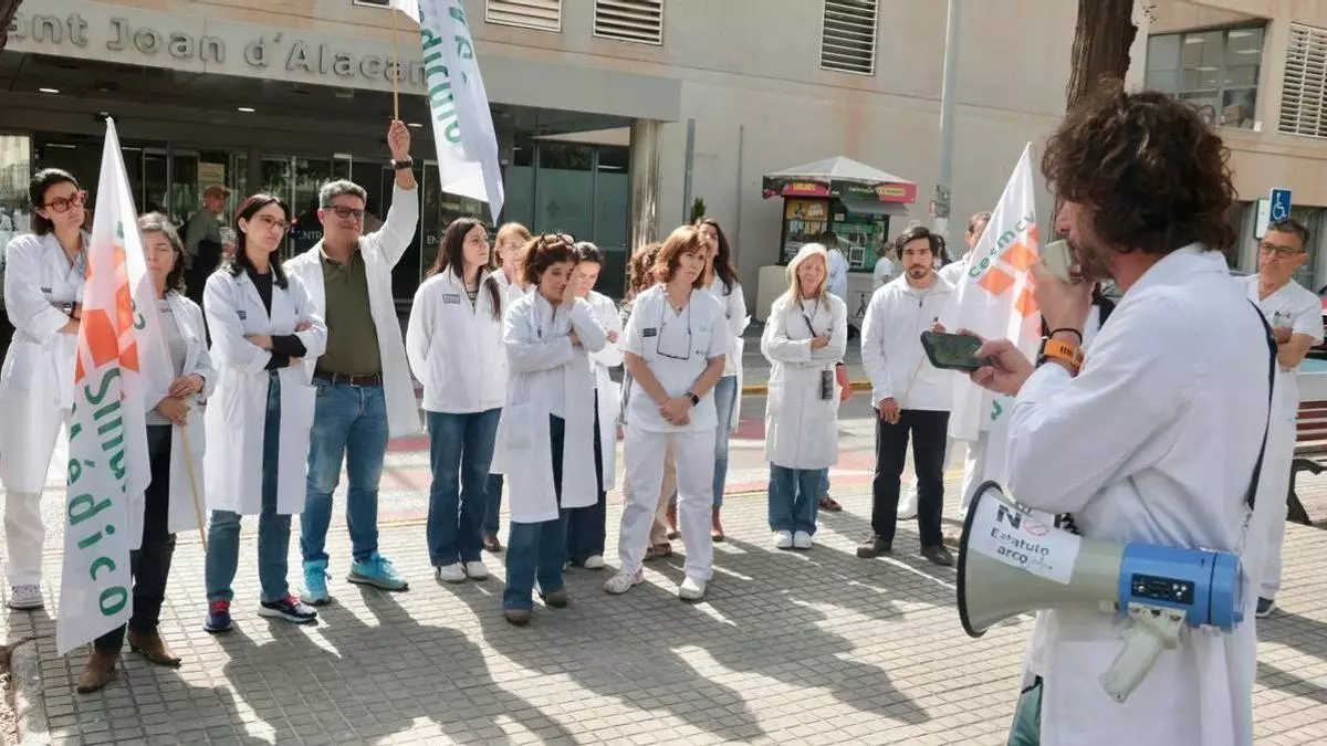 Otros seis mil pacientes dejaron de ser atendidos en la provincia de Alicante el lunes por la huelga de médicos