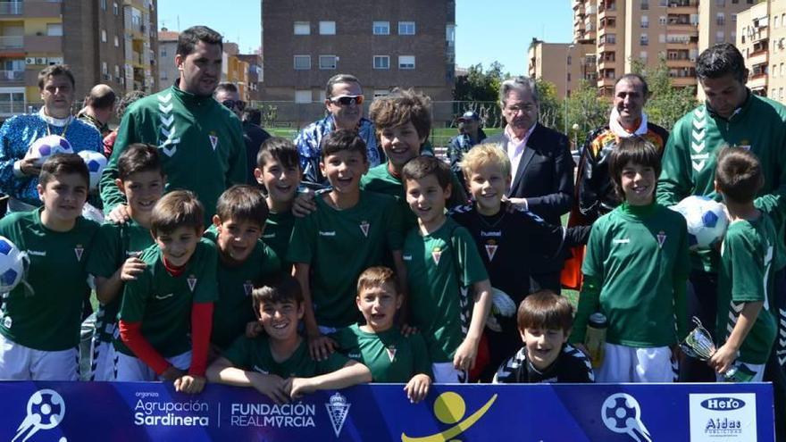 El equipo benjamín del Real Murcia se lleva el III Torneo Fiestas de Primavera