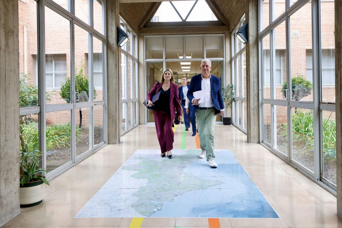 Valencia. Nueva reunión de los sindicatos en Conselleria de Educación Consellera de educación Maricarmen Ortí McEvoy Campanar VLC
