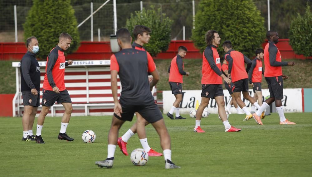 Entrenamiento del Sporting en Mareo.