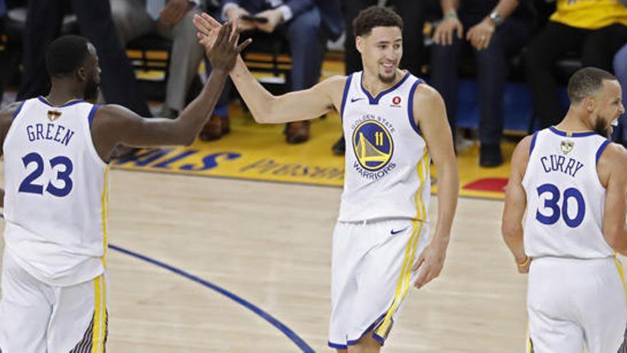 Golden State toma ventaja en la final de la NBA