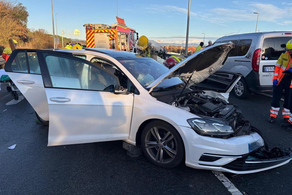 El cotxe accidentat a Quart implicat en l'accident