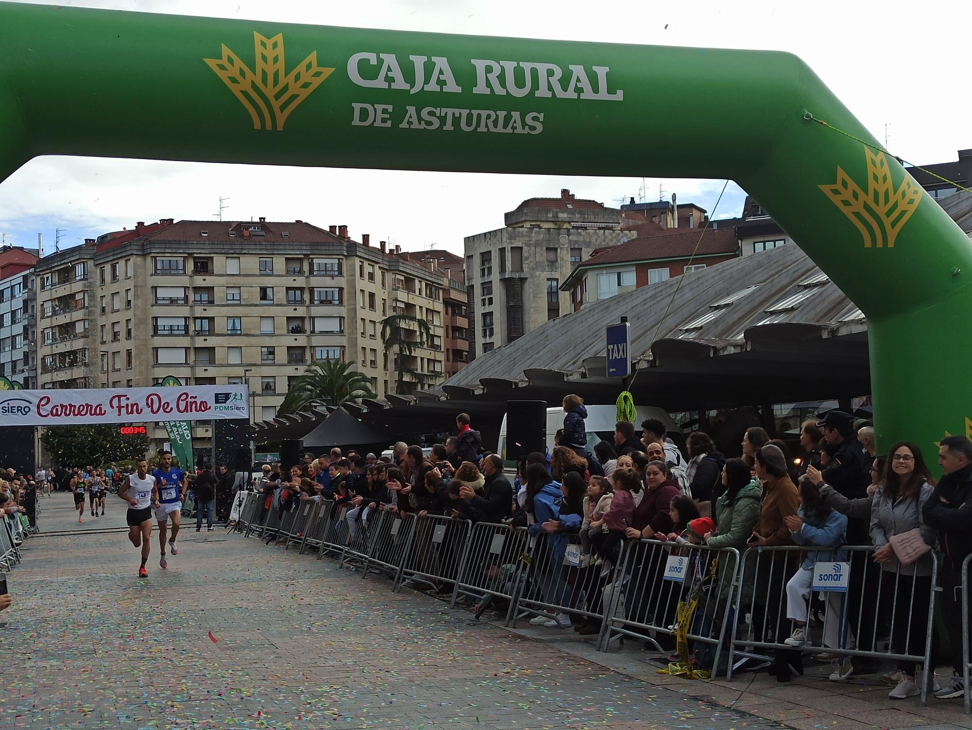 Casi 1.500 participantes disputan la carrera de Fin de Año de Pola de Siero