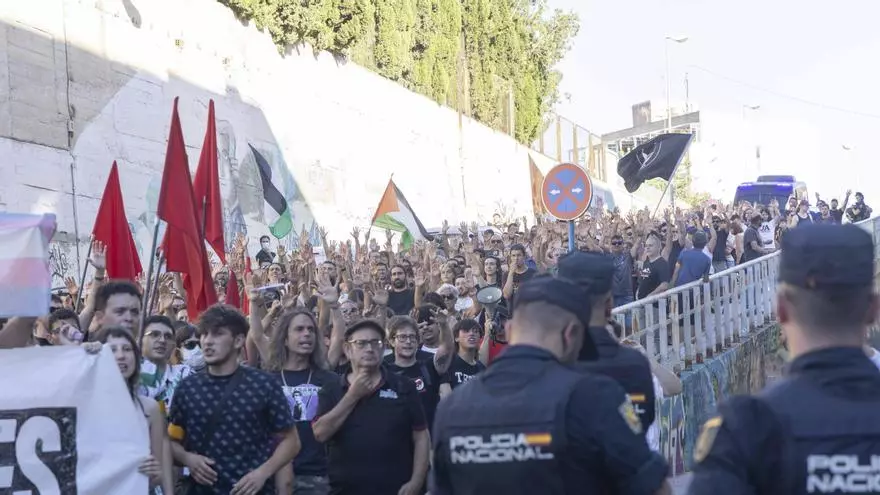 Un frente antifascista responde a la inauguración de la sede de Falange en Alicante