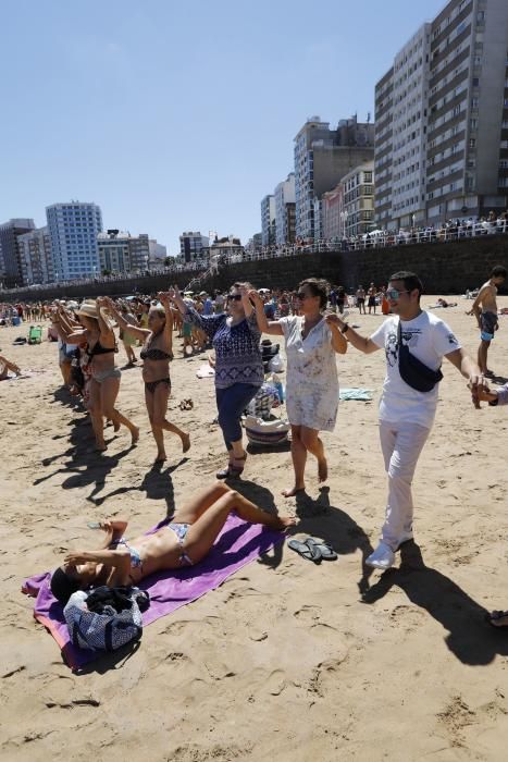 La danza prima y el Restallón en Gijón