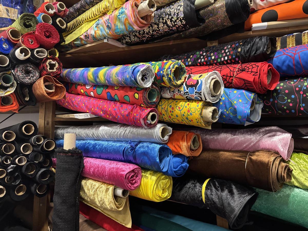 Diferentes telas en Tejidos Murga, en Badajoz