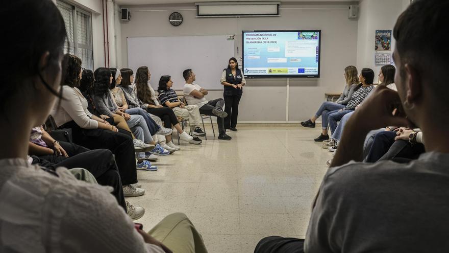 Freno a la islamofobia en las aulas de la provincia de Alicante