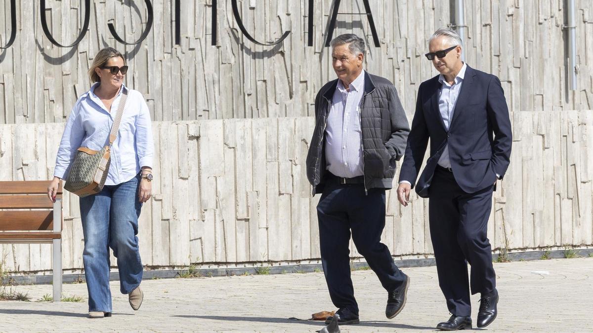Llegada del empresario Felipe Guerra a los juzgados de Las Palmas de Gran Canaria por el 'caso Valka'