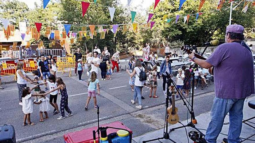 Girona Els nens brillen a la festa de Palau-sacosta