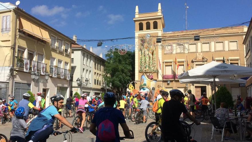 Vuelta a las fallas de Elda en bici