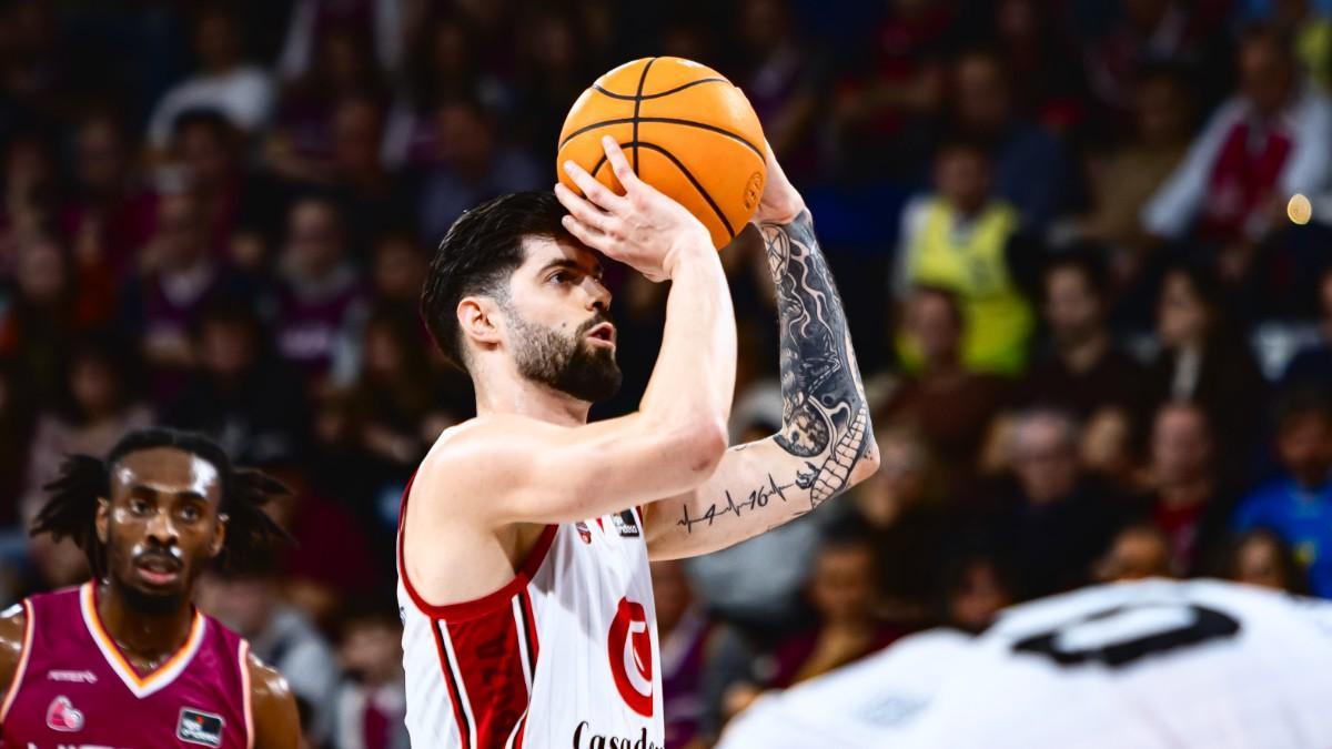 Santi Yusta está firmando una gran temporada en Casademont Zaragoza