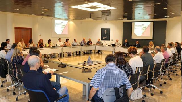 Un momento de la presentación ayer por el rector del Plan Estratégico de la UMH de Elche hasta 2025. | INFORMACIÓN