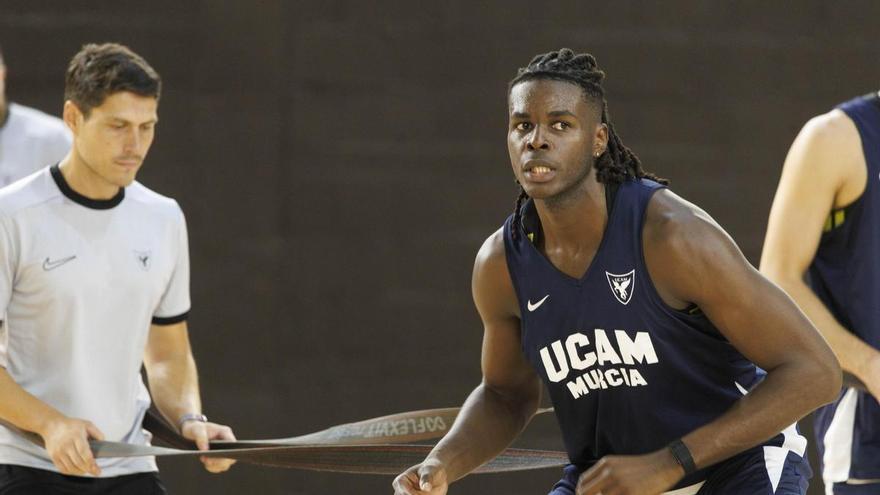 Un campeón continental y un novato en Primera FEB, primeros exámenes del UCAM Murcia