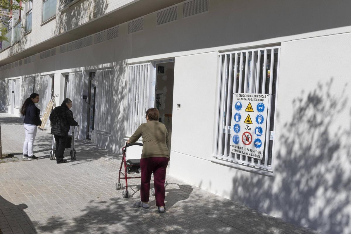 Los estudios que están acondicionados en los bajos de varias fincas del Palasiet, en Xàtiva.
