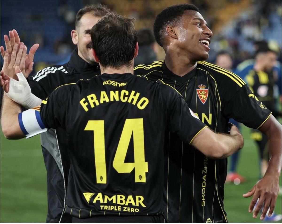Gomes y Francho, en un partido con el Zaragoza en esta temporada.