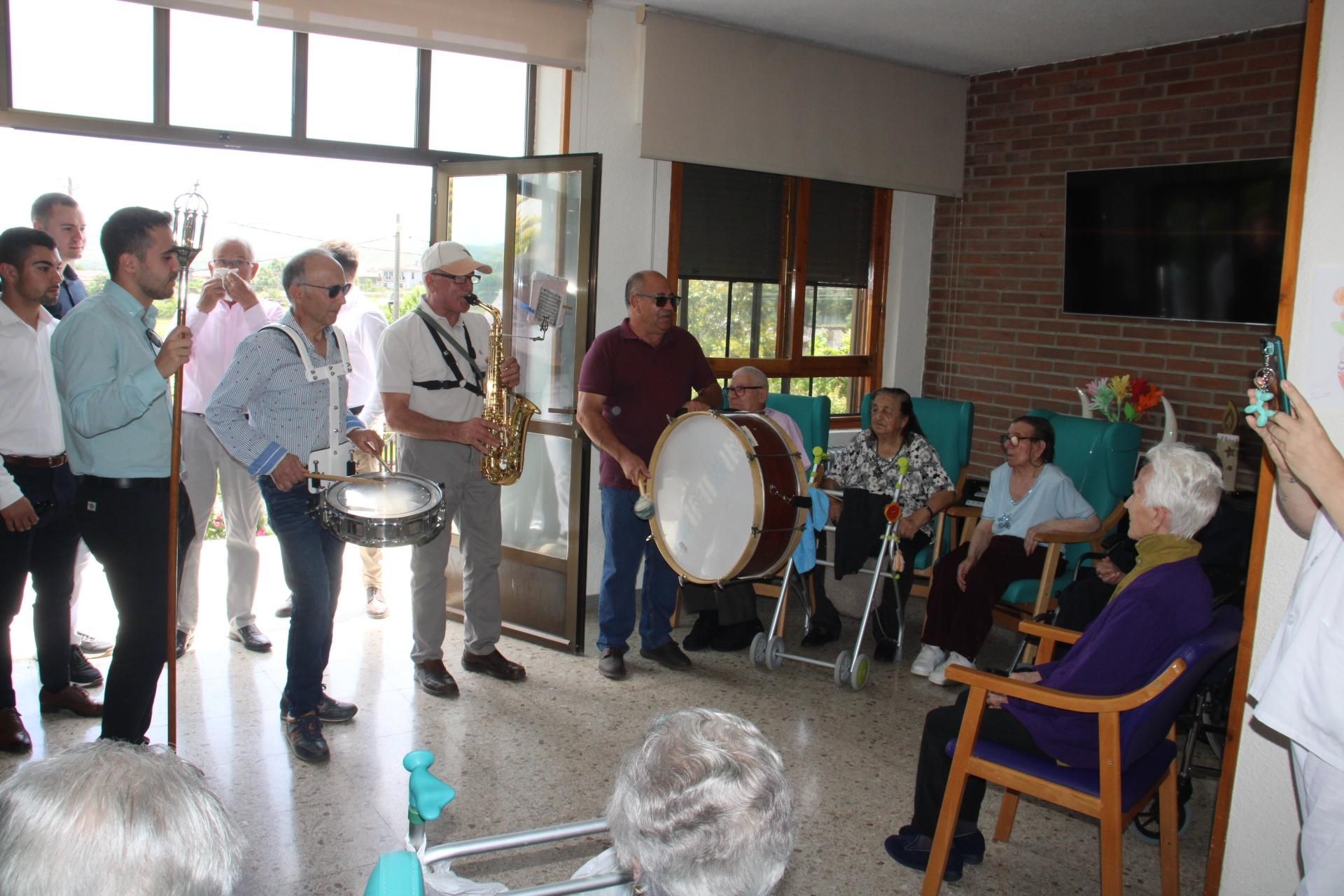 GALERÍA | Fiesta de San Antonio en Villardeciervos